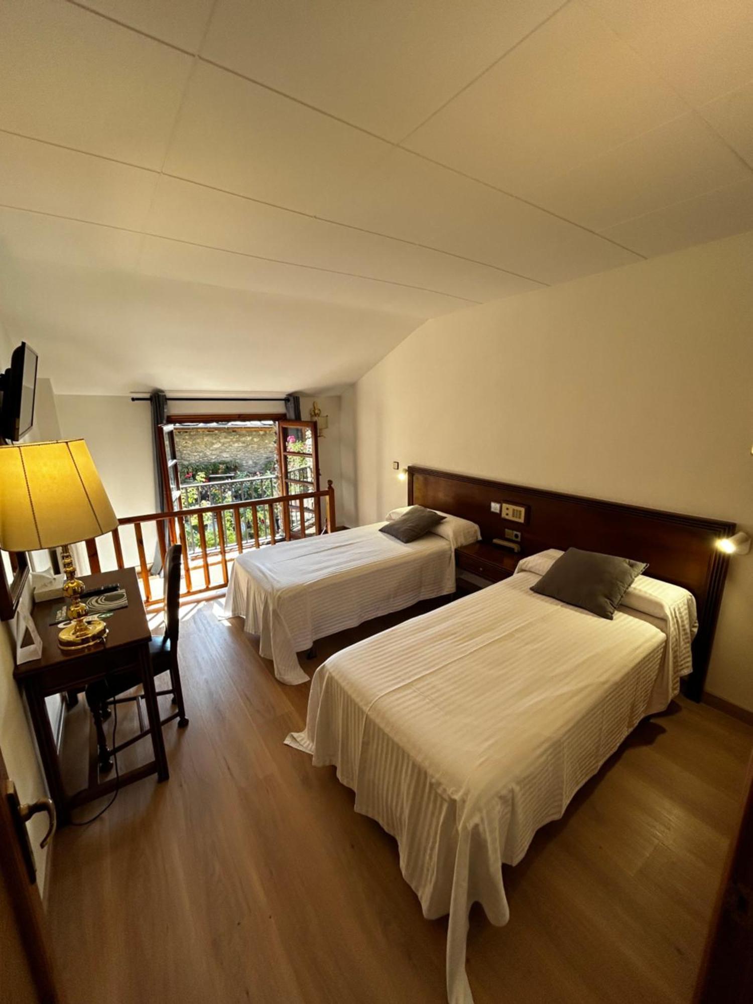 Hotel Santa Barbara De La Vall D'Ordino Ngoại thất bức ảnh