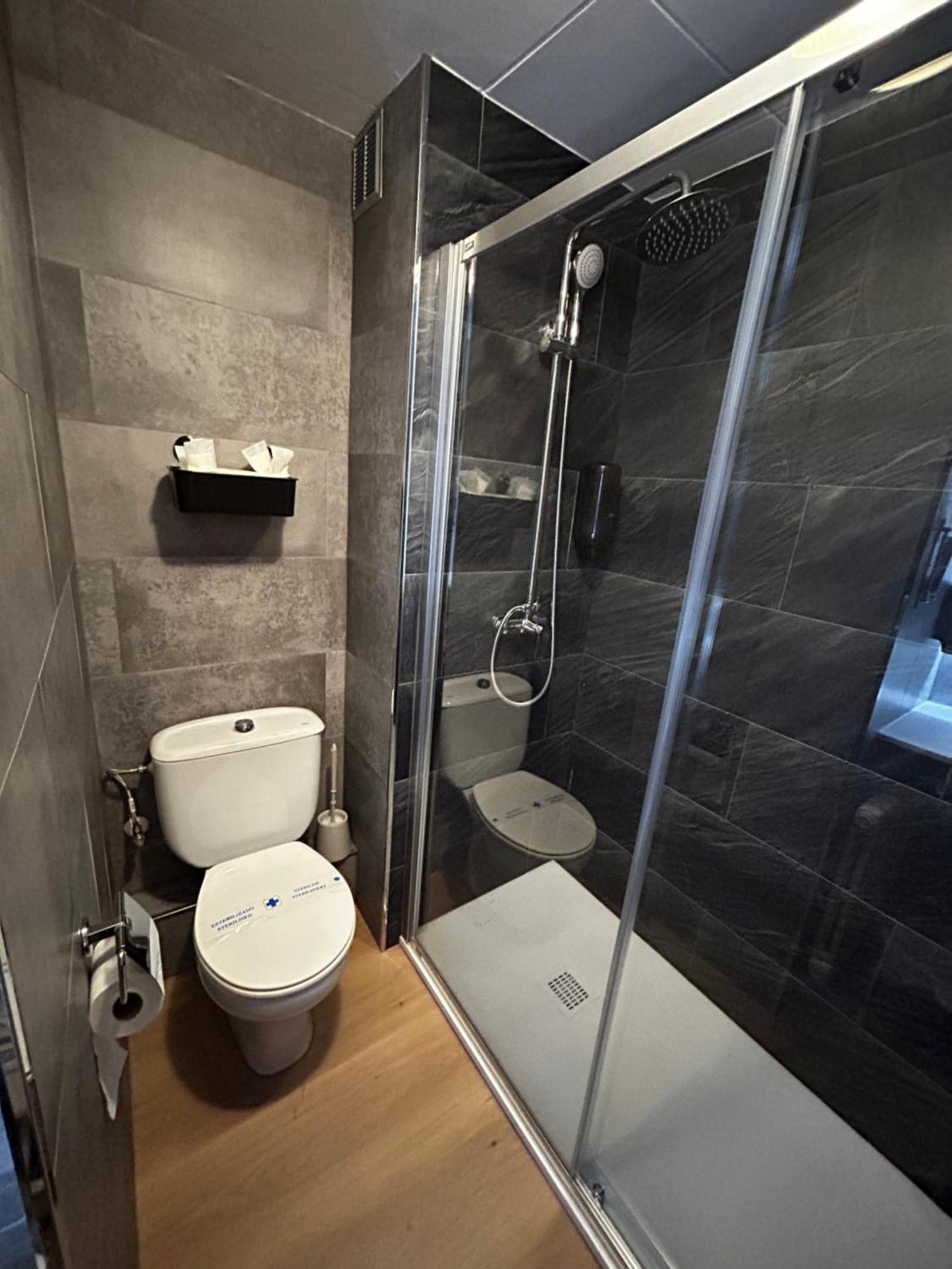 Hotel Santa Barbara De La Vall D'Ordino Ngoại thất bức ảnh