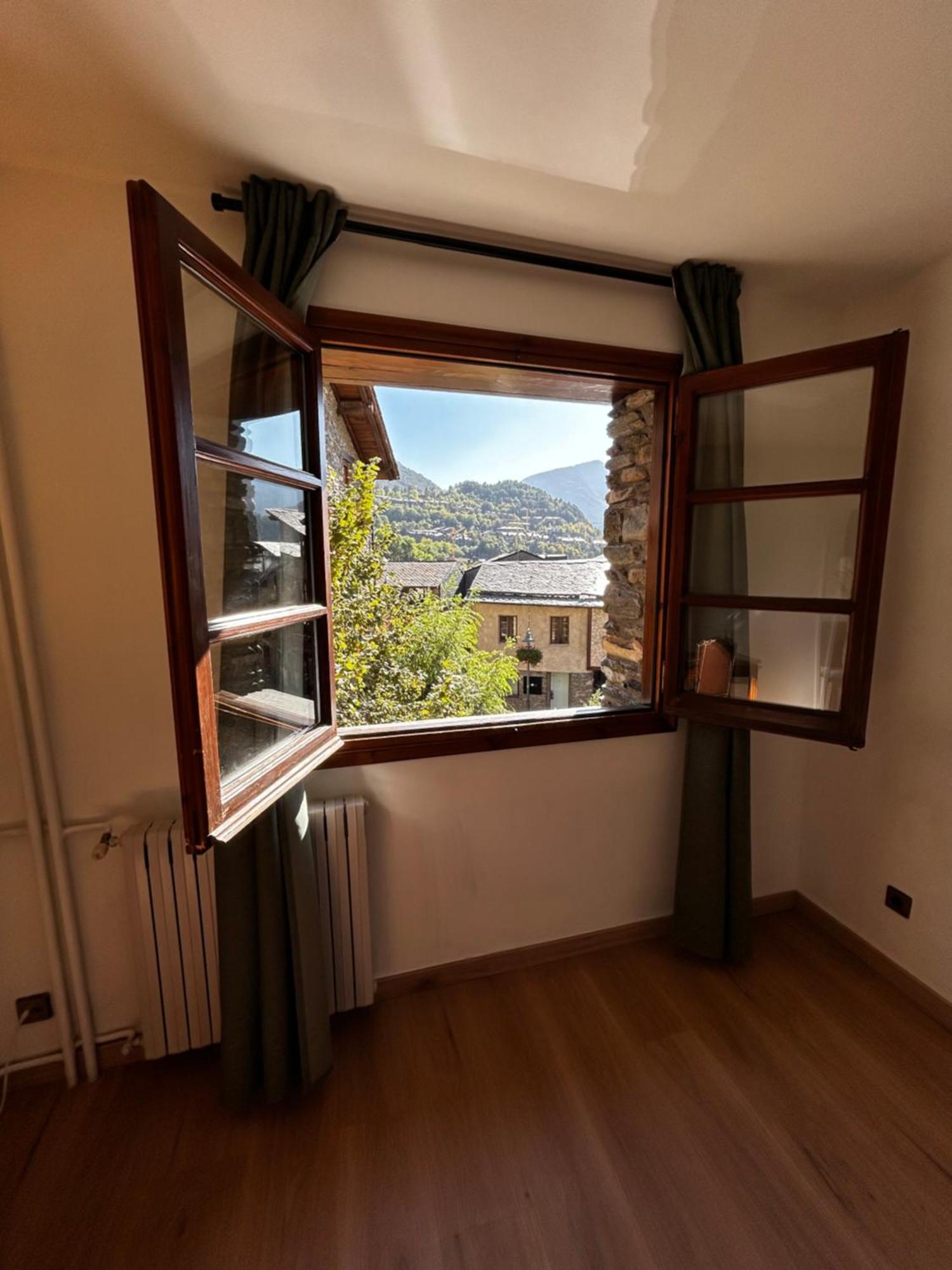Hotel Santa Barbara De La Vall D'Ordino Ngoại thất bức ảnh