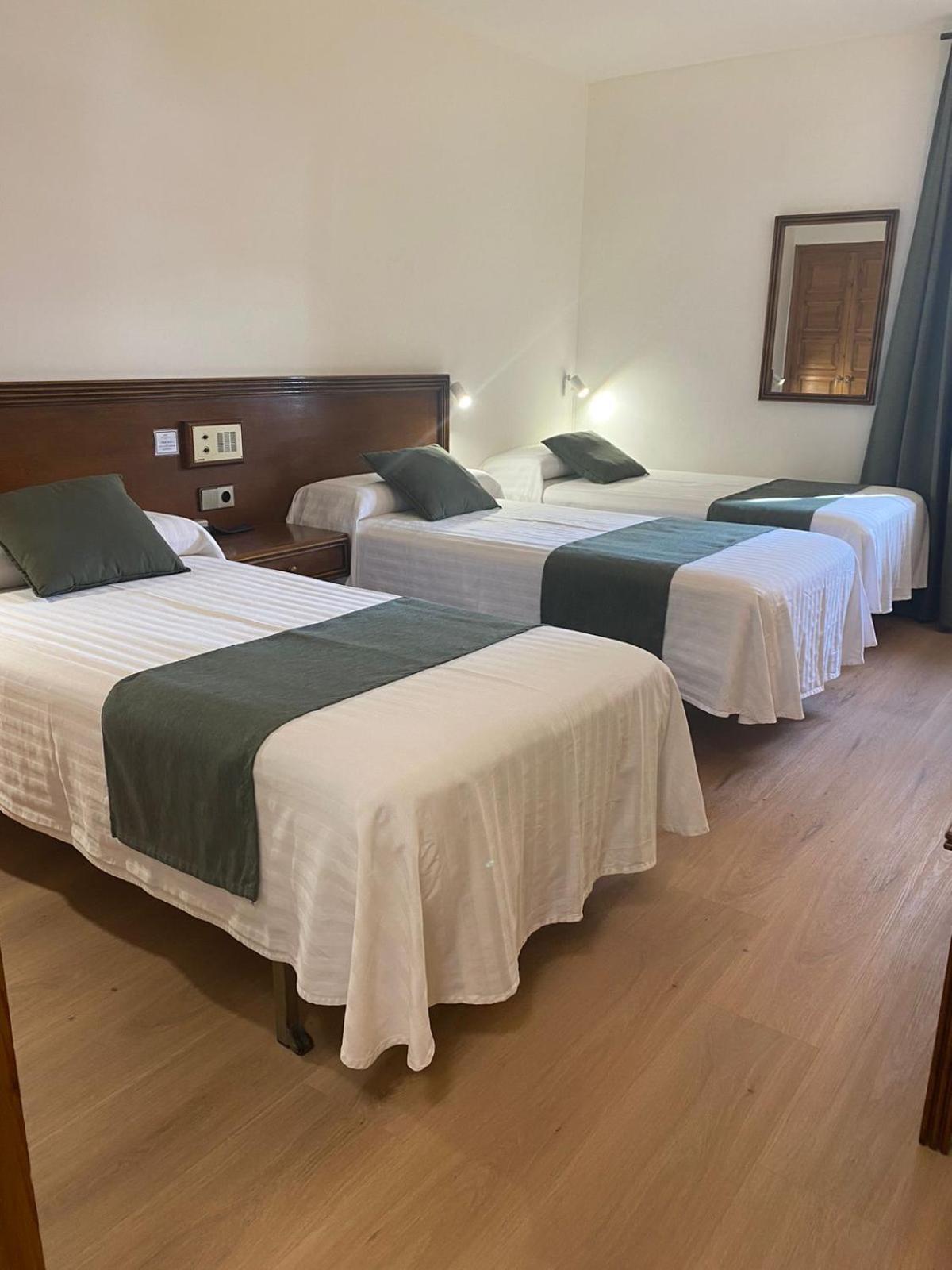 Hotel Santa Barbara De La Vall D'Ordino Ngoại thất bức ảnh