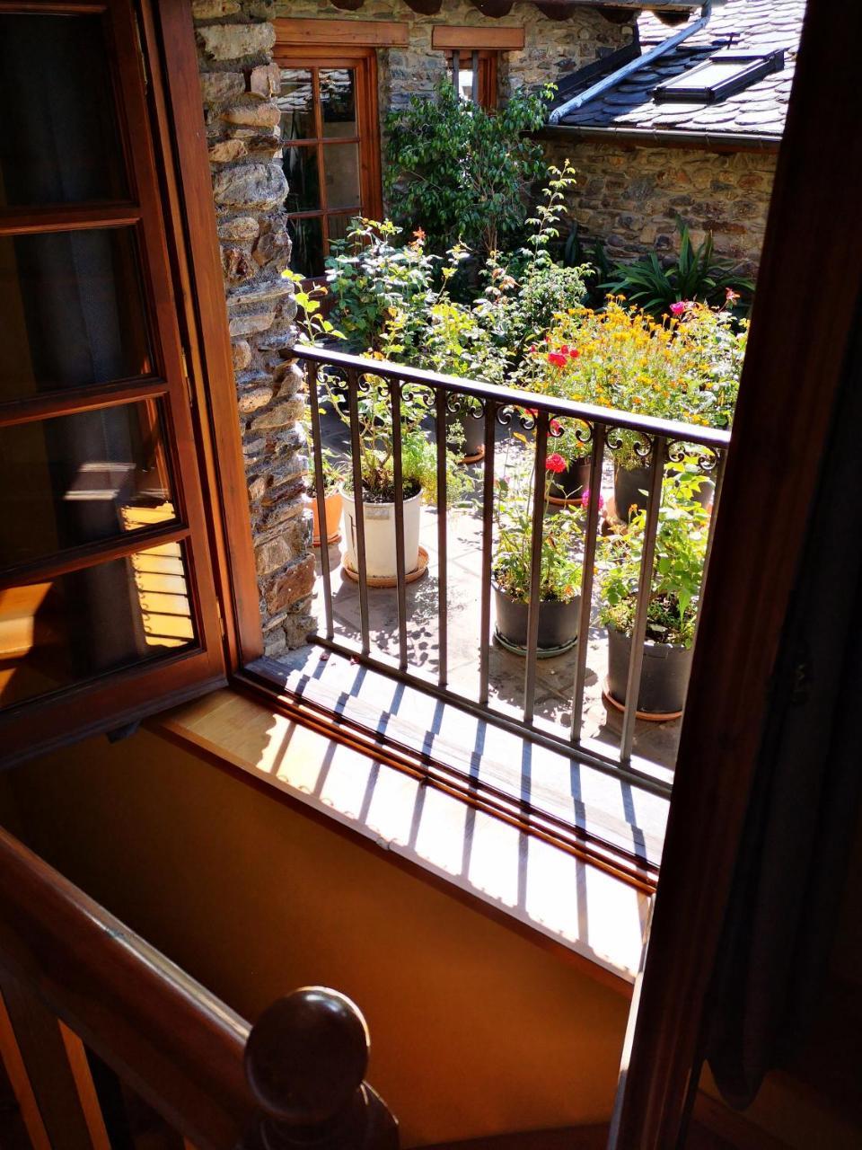Hotel Santa Barbara De La Vall D'Ordino Ngoại thất bức ảnh